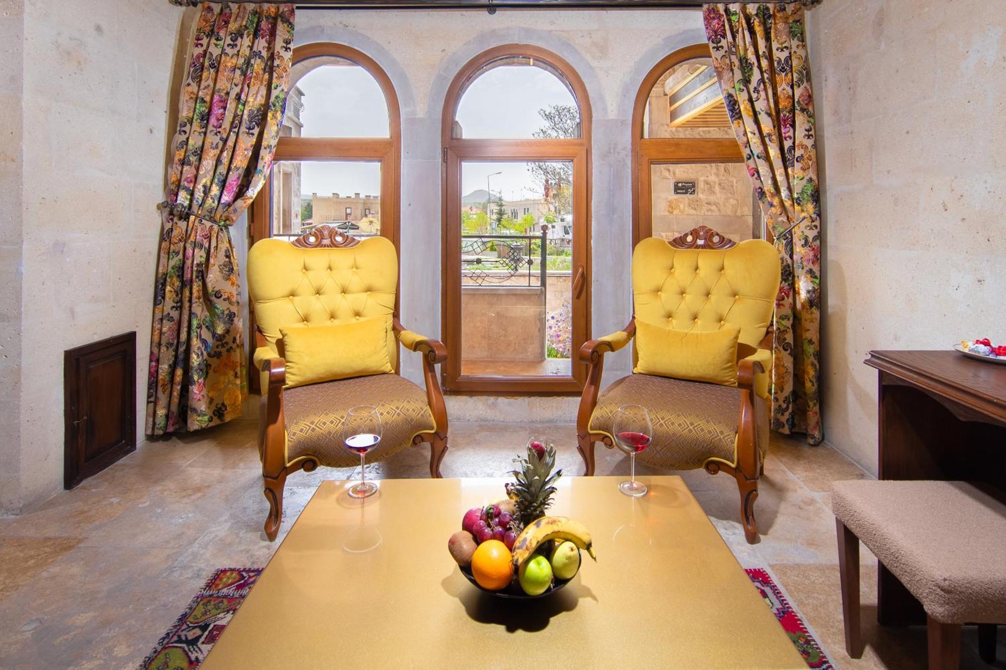 Cappadocia Pegasos Cave Suite Hotel Uchisar Exterior photo