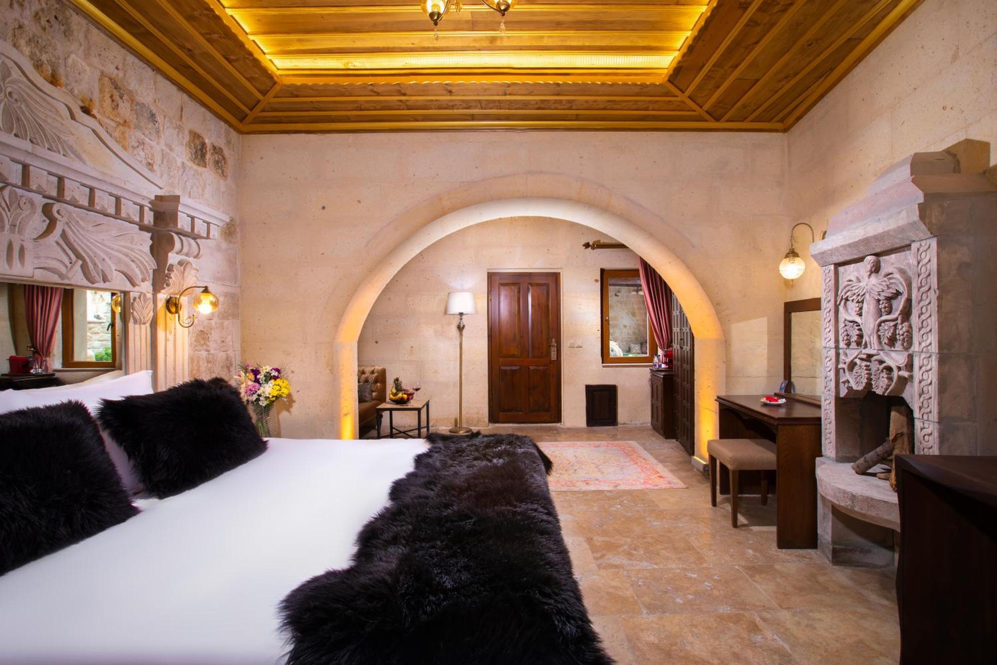 Cappadocia Pegasos Cave Suite Hotel Uchisar Exterior photo