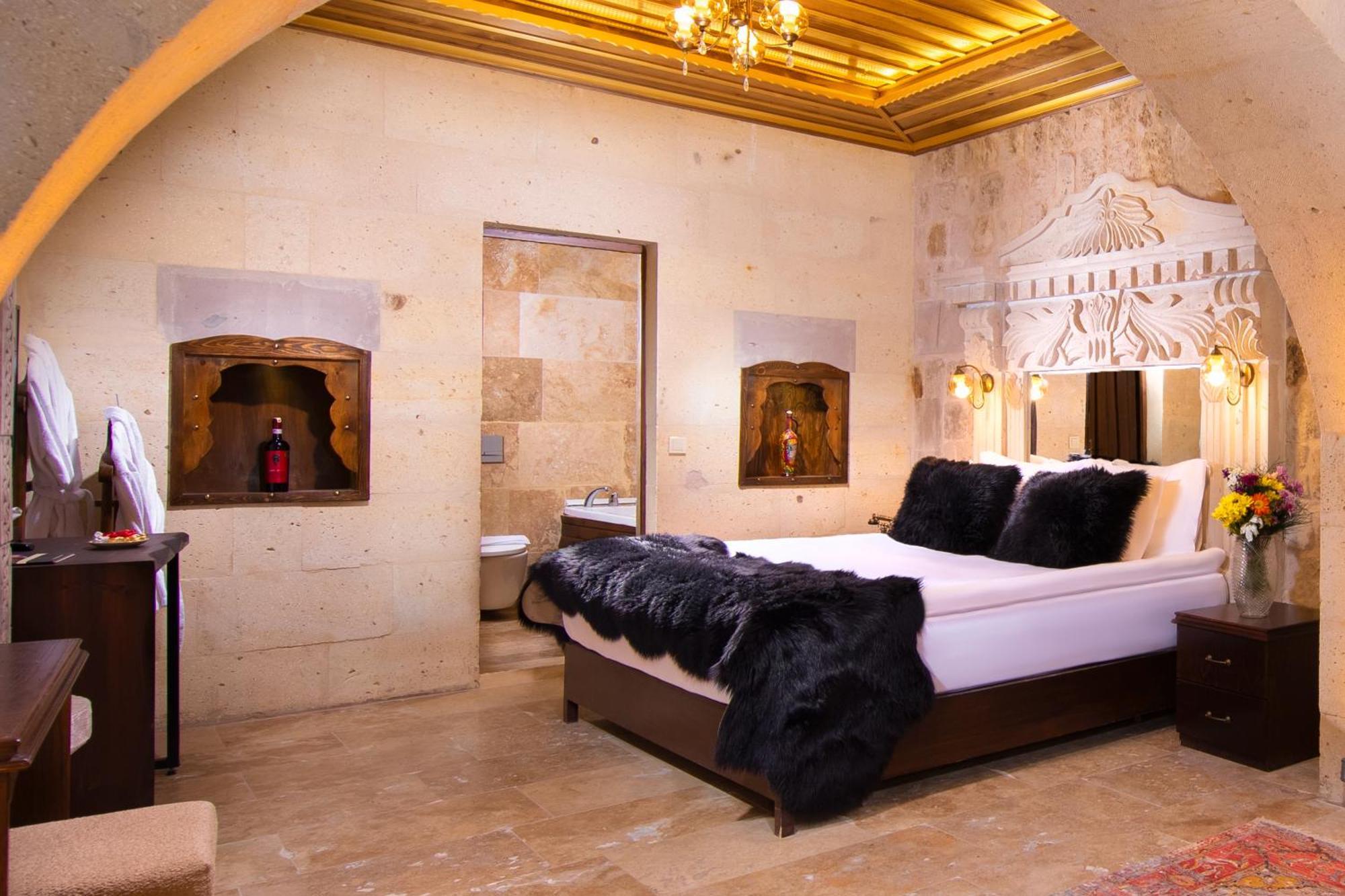 Cappadocia Pegasos Cave Suite Hotel Uchisar Exterior photo