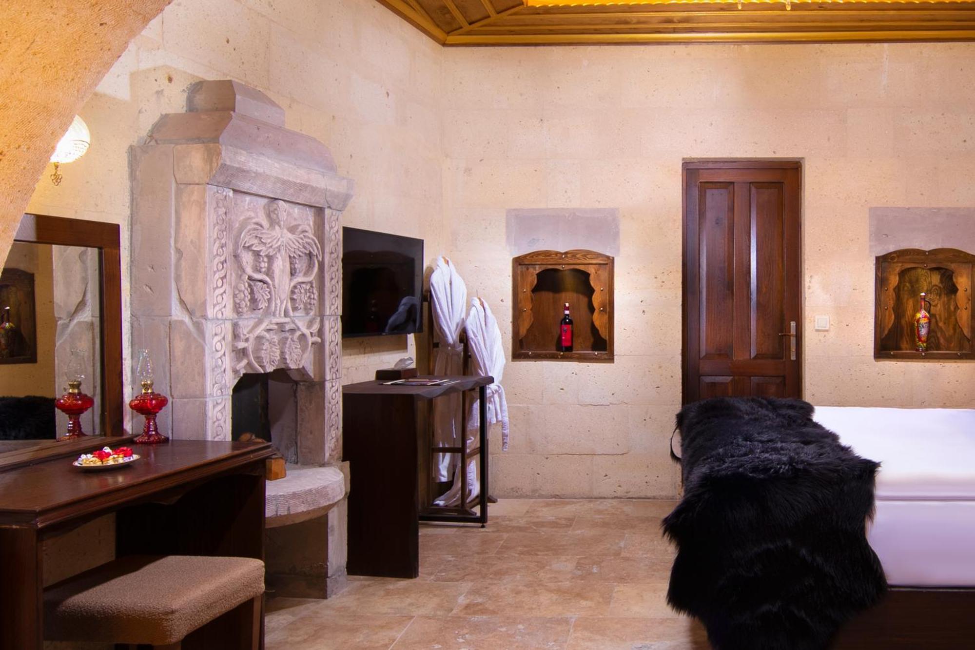 Cappadocia Pegasos Cave Suite Hotel Uchisar Exterior photo