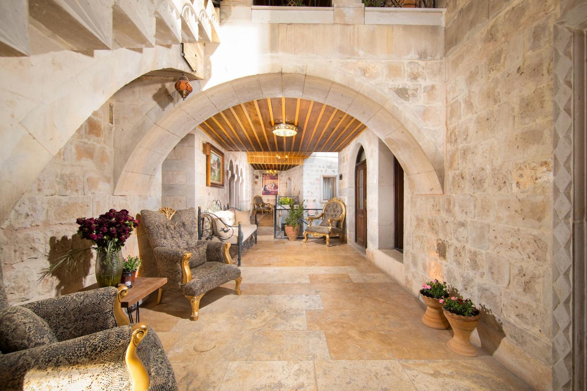 Cappadocia Pegasos Cave Suite Hotel Uchisar Exterior photo